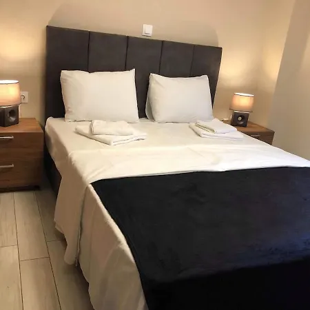 Cozy And Modern House 350m To The In Nikiti! Apartament Nikiti (Sithonia)