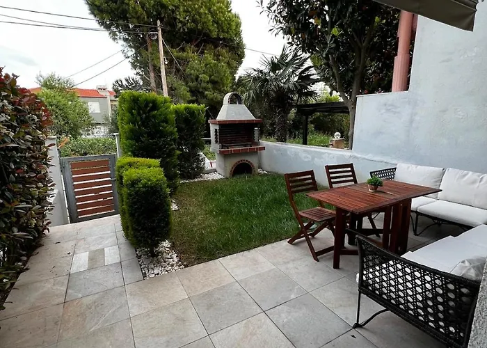 公寓 Cozy And Modern House 350m To The In Nikiti!